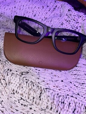 Ray-Ban Black Wayfarer Glasses with Brown Case